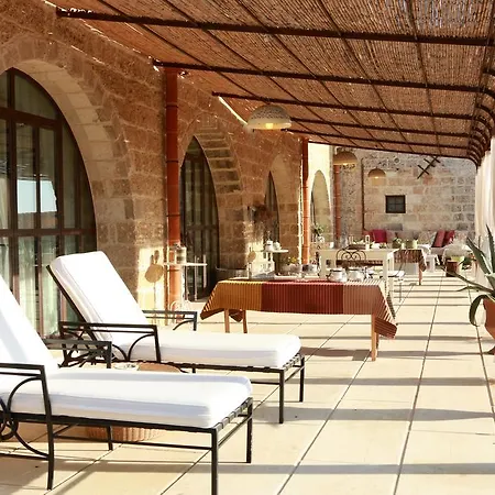 Masseria Fano Relais & Wine 3*