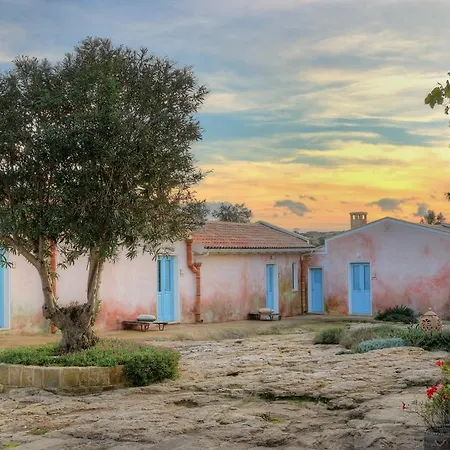Masseria Fano Relais & Wine سالفي