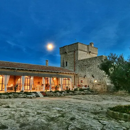 فندق مبيت وإفطار Masseria Fano Relais & Wine 3*